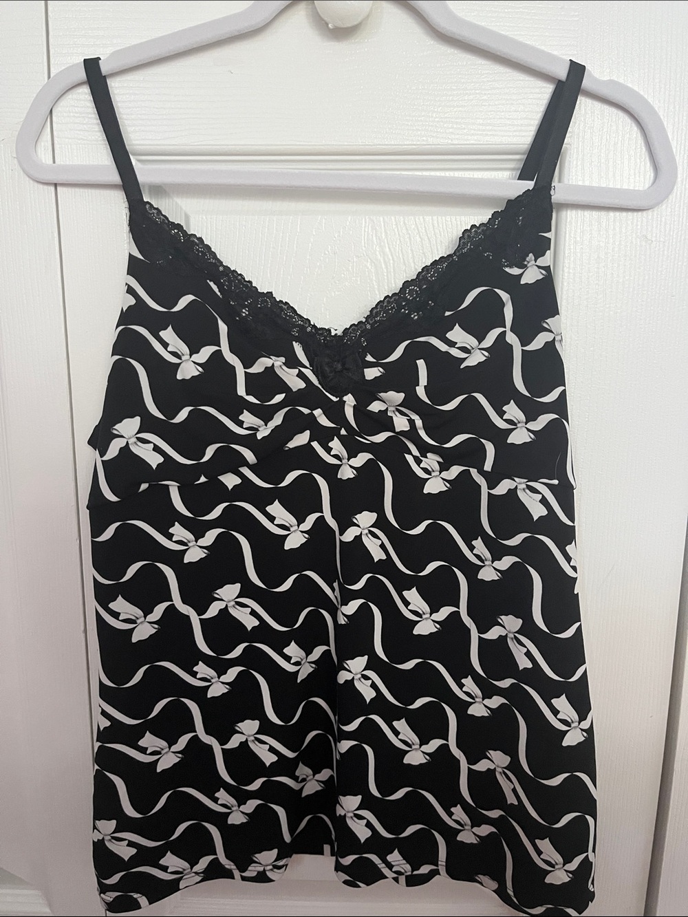 Black & White Top with Bow Designs